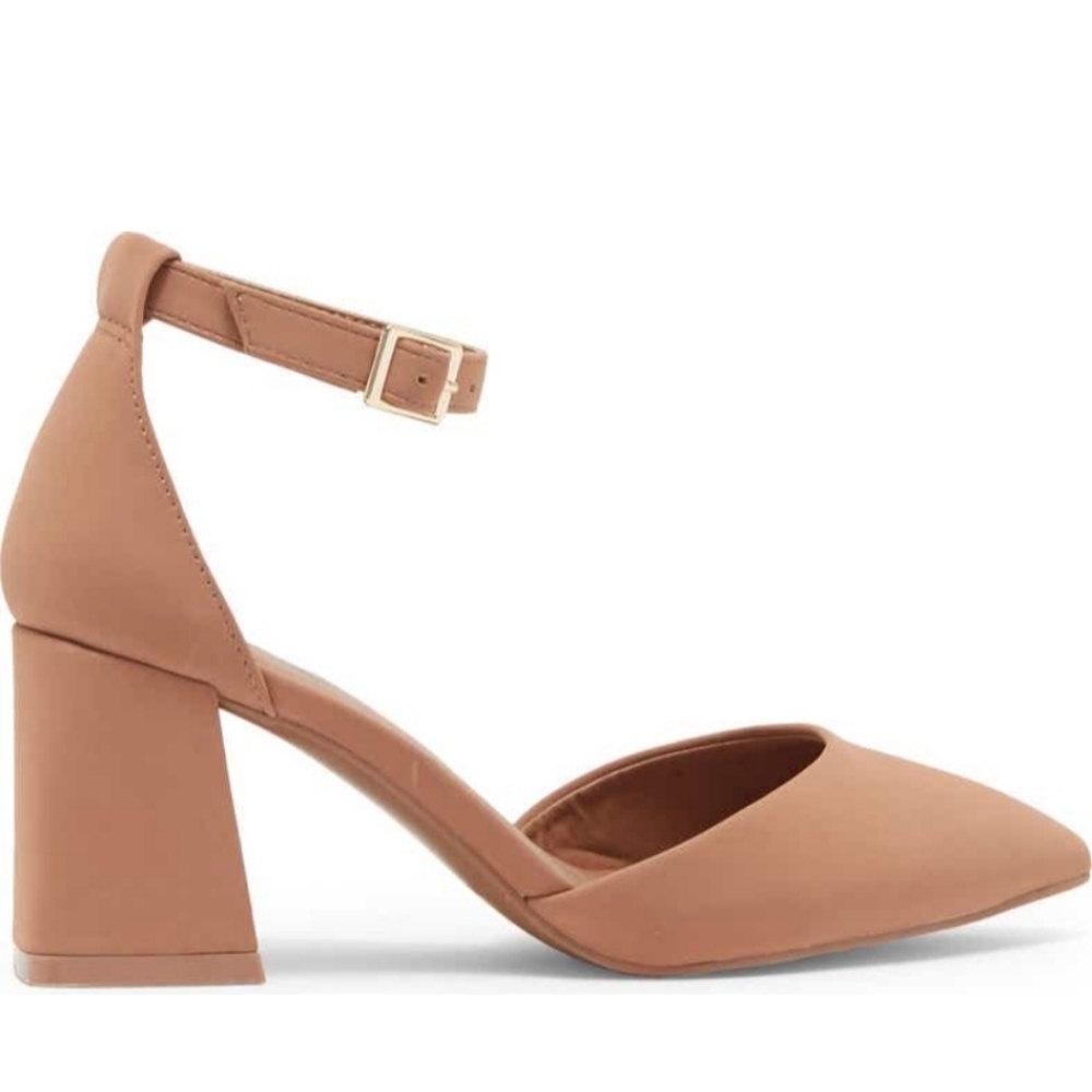 Pumps - Picture 3 of 5